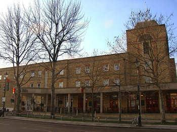 Ibis Greenwich 3*